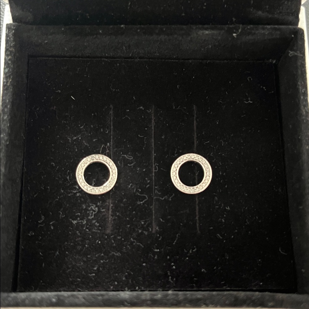 Pandora Sparkling Circle Stud Earrings - Picture 2 of 8